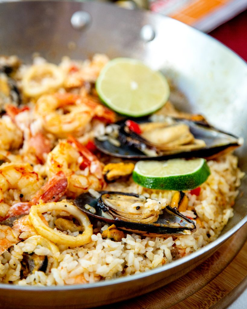 Delicious paella made in our cooking class in Valencia, which takes place every day. Premium activity